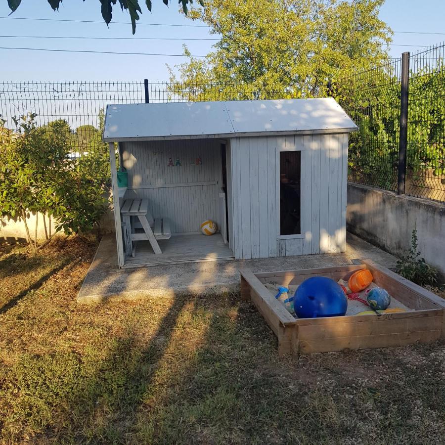 Les Coquelicots Holiday home