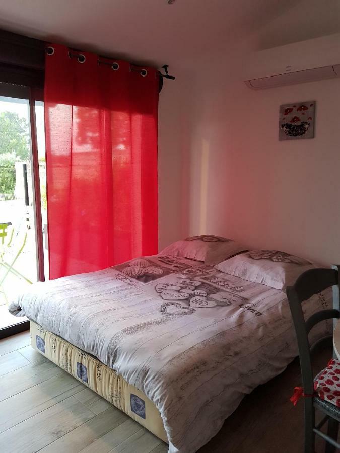 Les Coquelicots Holiday home